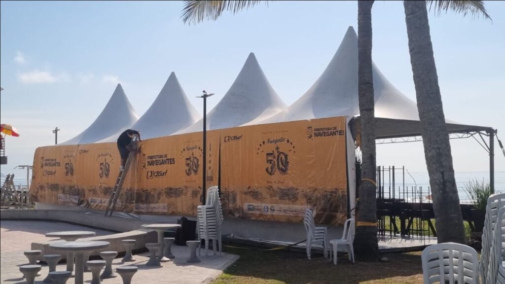 Montagem da estrutura em Navegantes Foto Divulgação